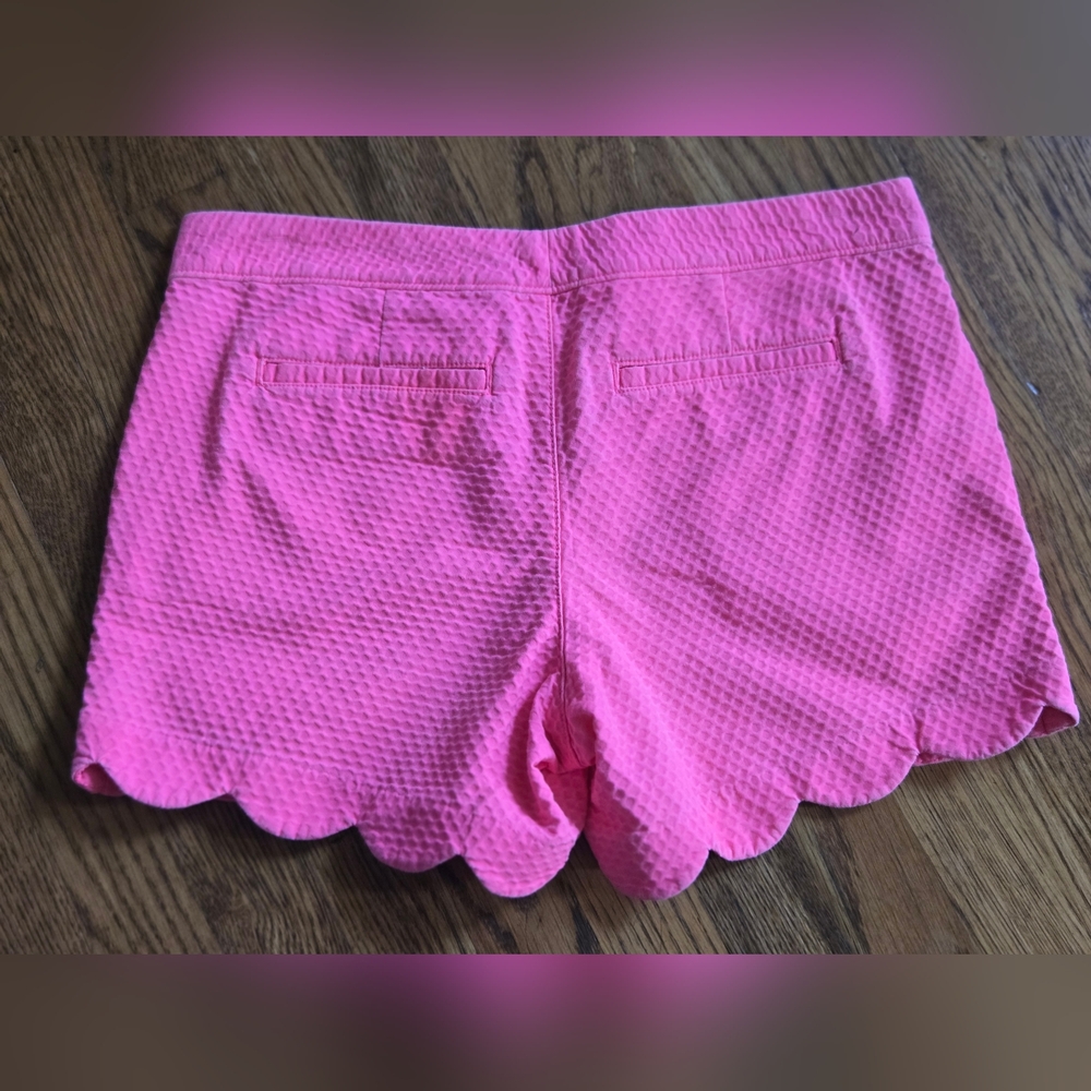 Lilly Pulitzer Pink Scalloped Women Shorts Size 6 - Picture 2 of 7